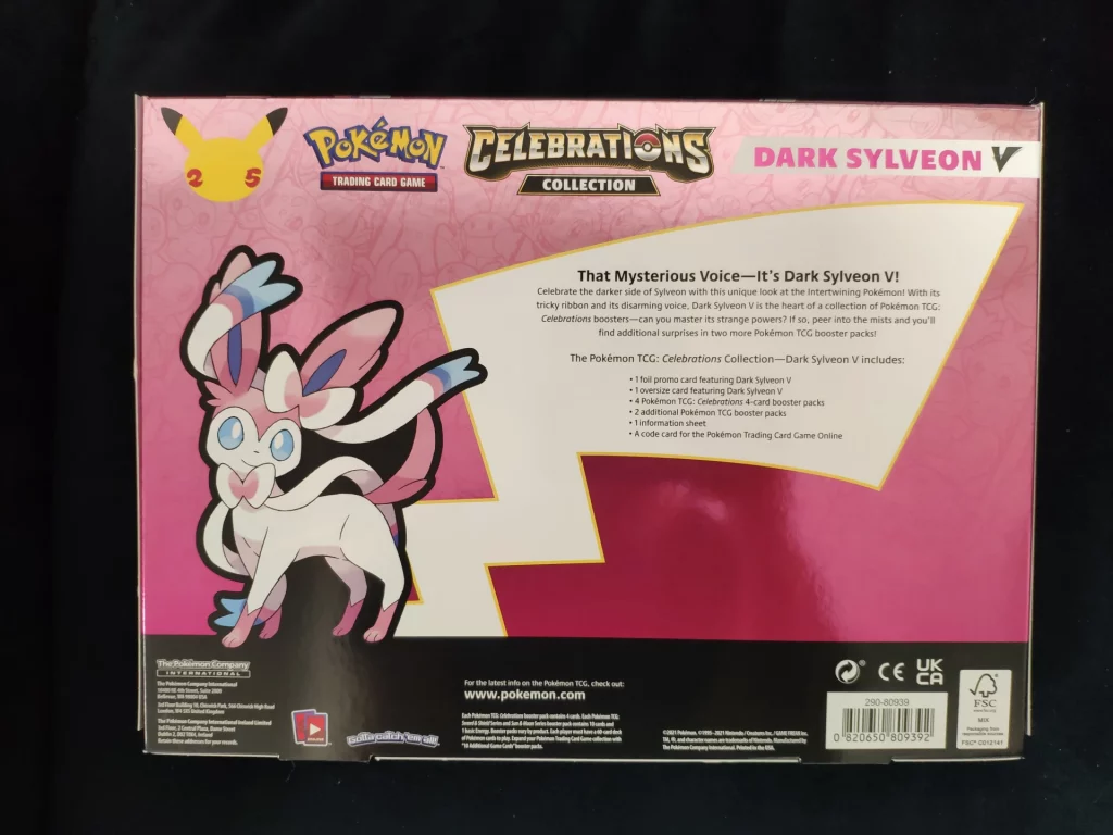 Dark Sylveon V Box Contents